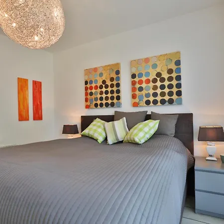 Ocean Breeze No 6 Апартаменты